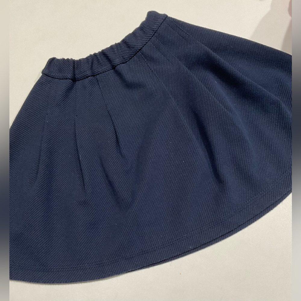🍏🍏 ZARA Girl’s Dark Navy Pleated Side Zipper, size 7